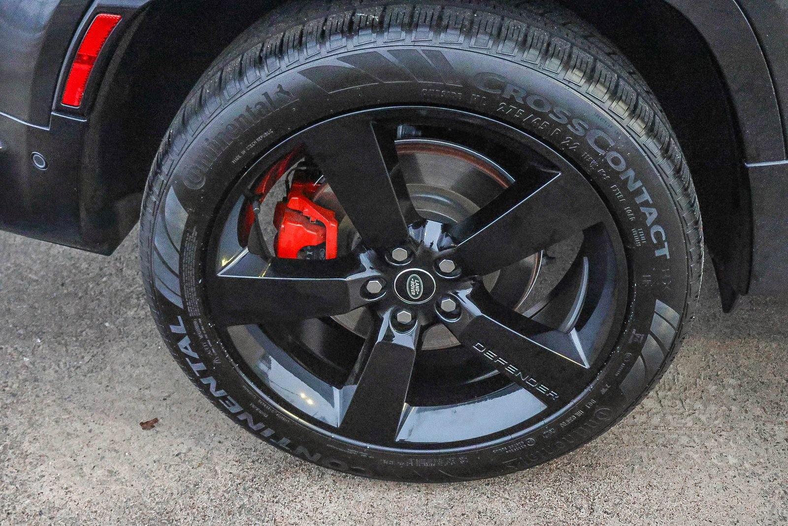 Used 2023 Land Rover Defender 130 X image 13