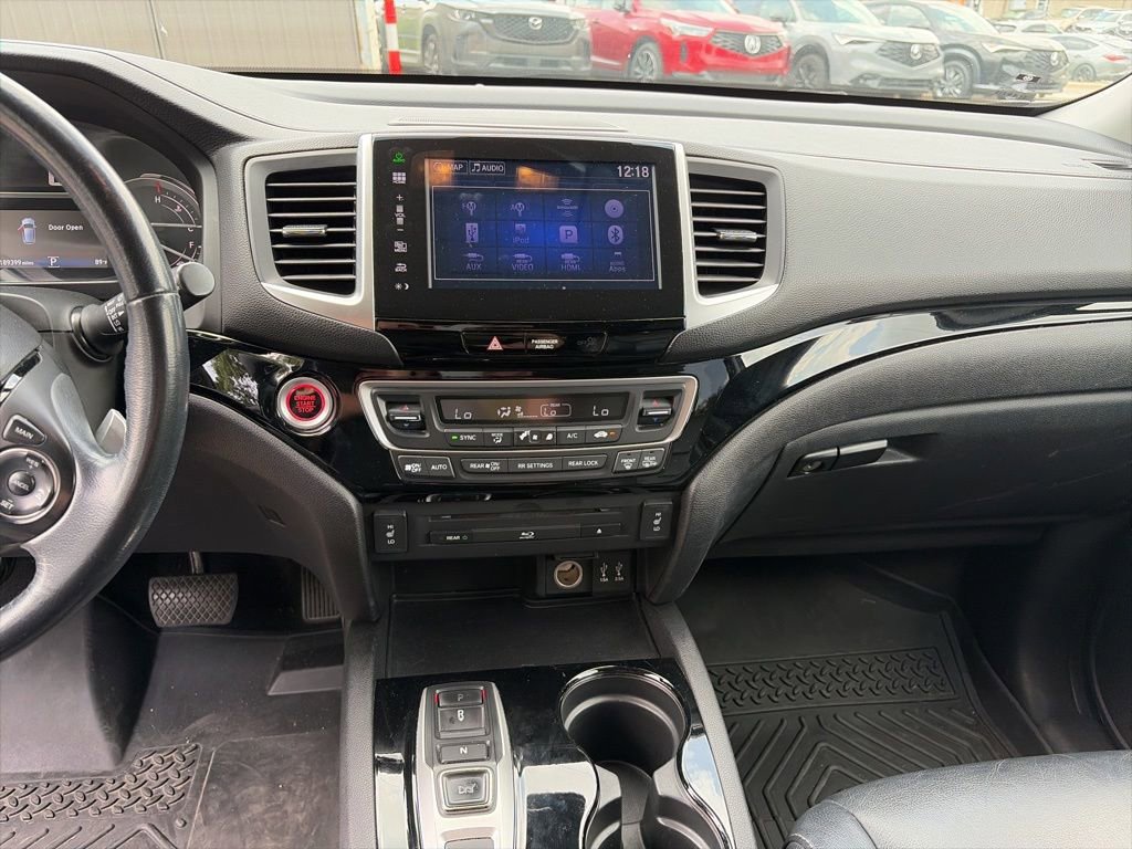 Used 2016 Honda Pilot Touring image 14