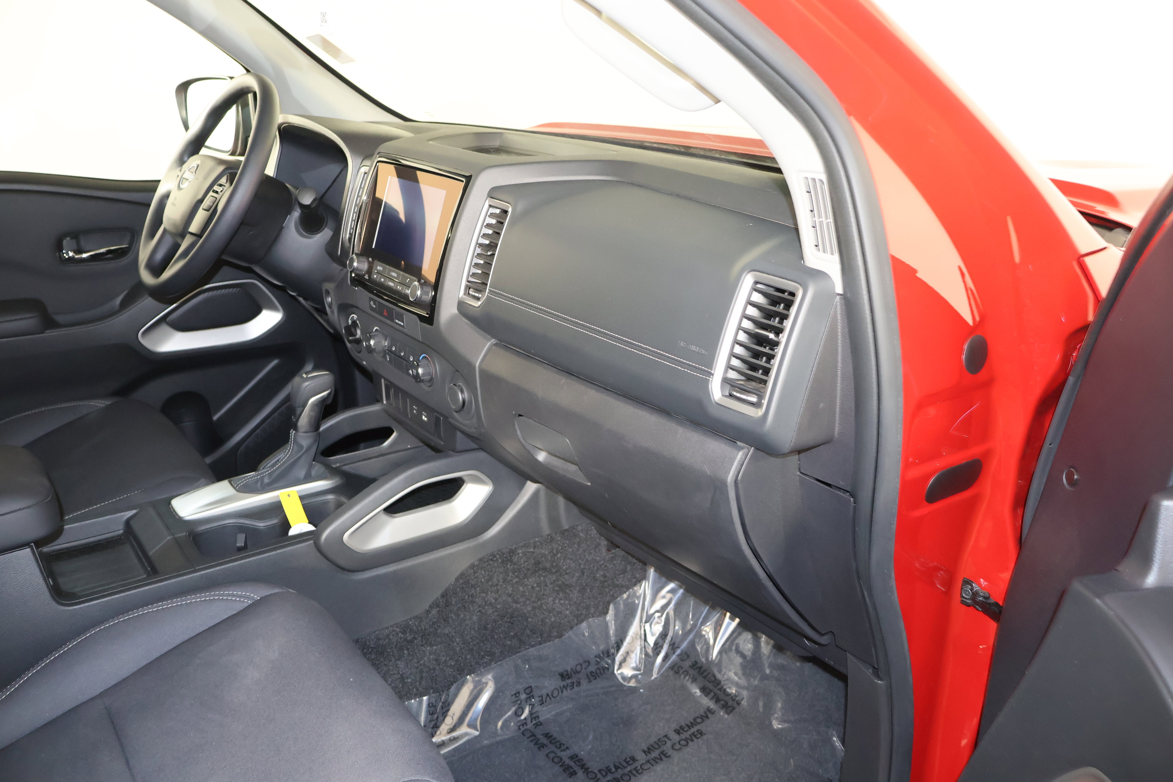 Used 2024 Nissan Frontier SV image 44