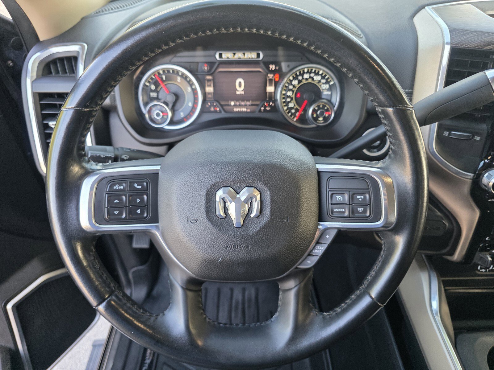 Used 2021 RAM 3500 Laramie AWD/4WD image 17