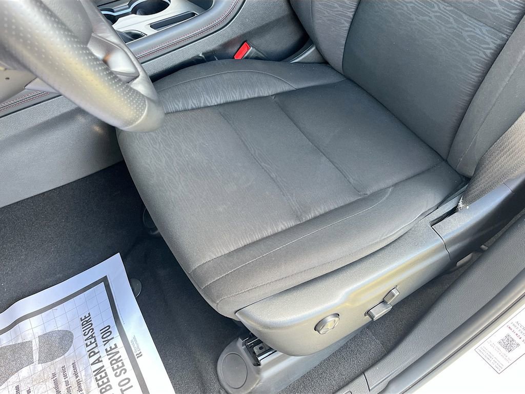 Used 2023 Dodge Durango GT w/ Blacktop Package AWD/4WD image 18