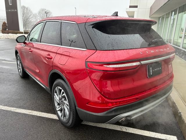 Used 2023 Lincoln Corsair Standard image 3