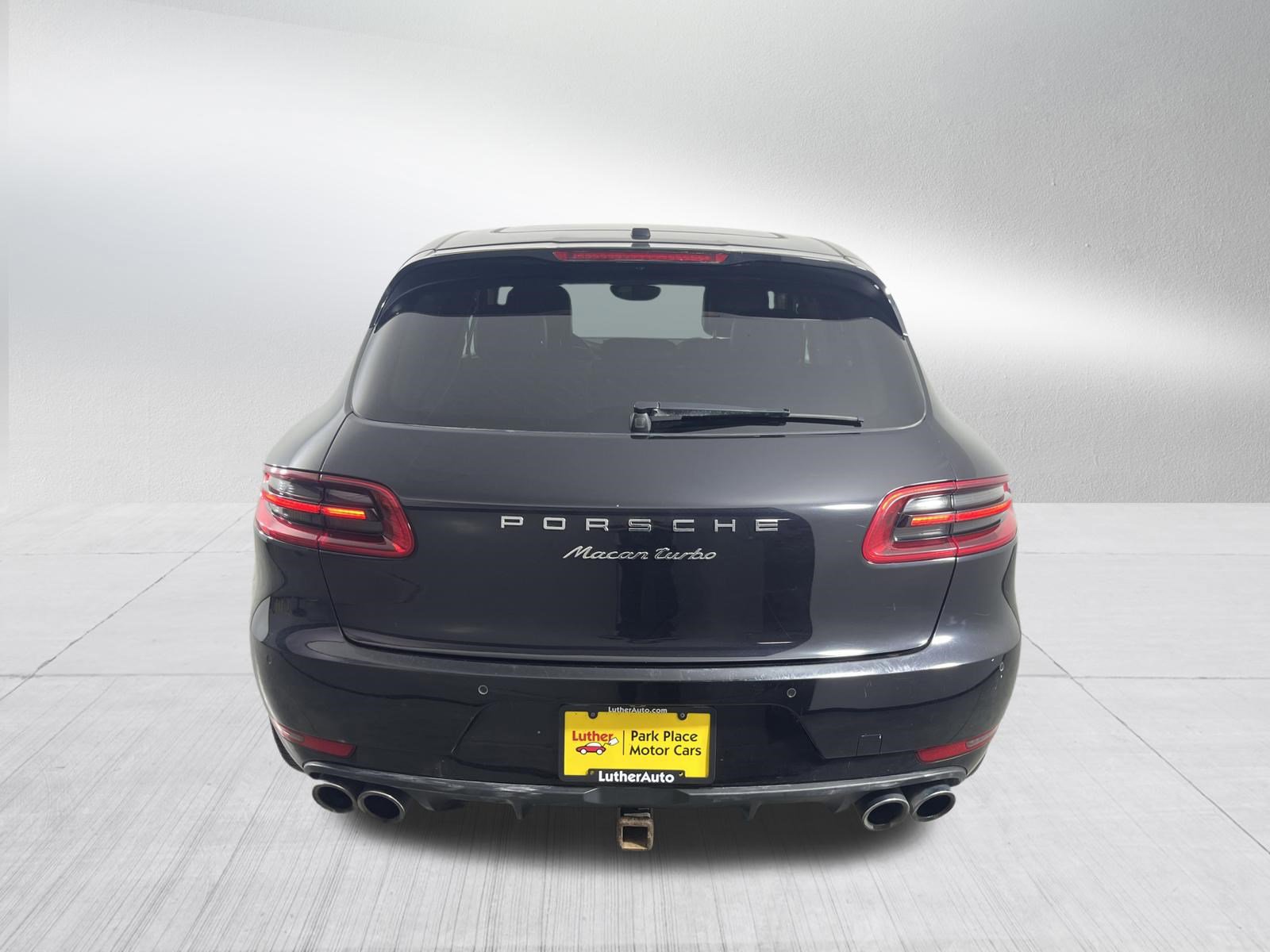 Used 2016 Porsche Macan Turbo AWD/4WD image 6