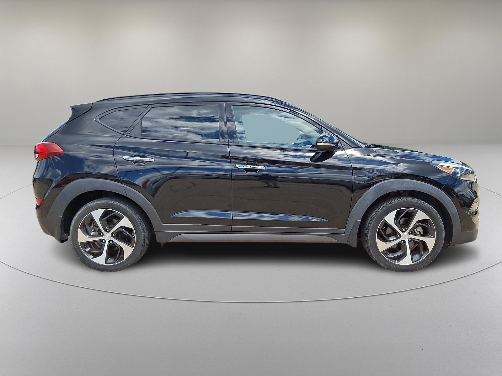 Used 2016 Hyundai Tucson Limited w/ Option Group 03 AWD/4WD image 12