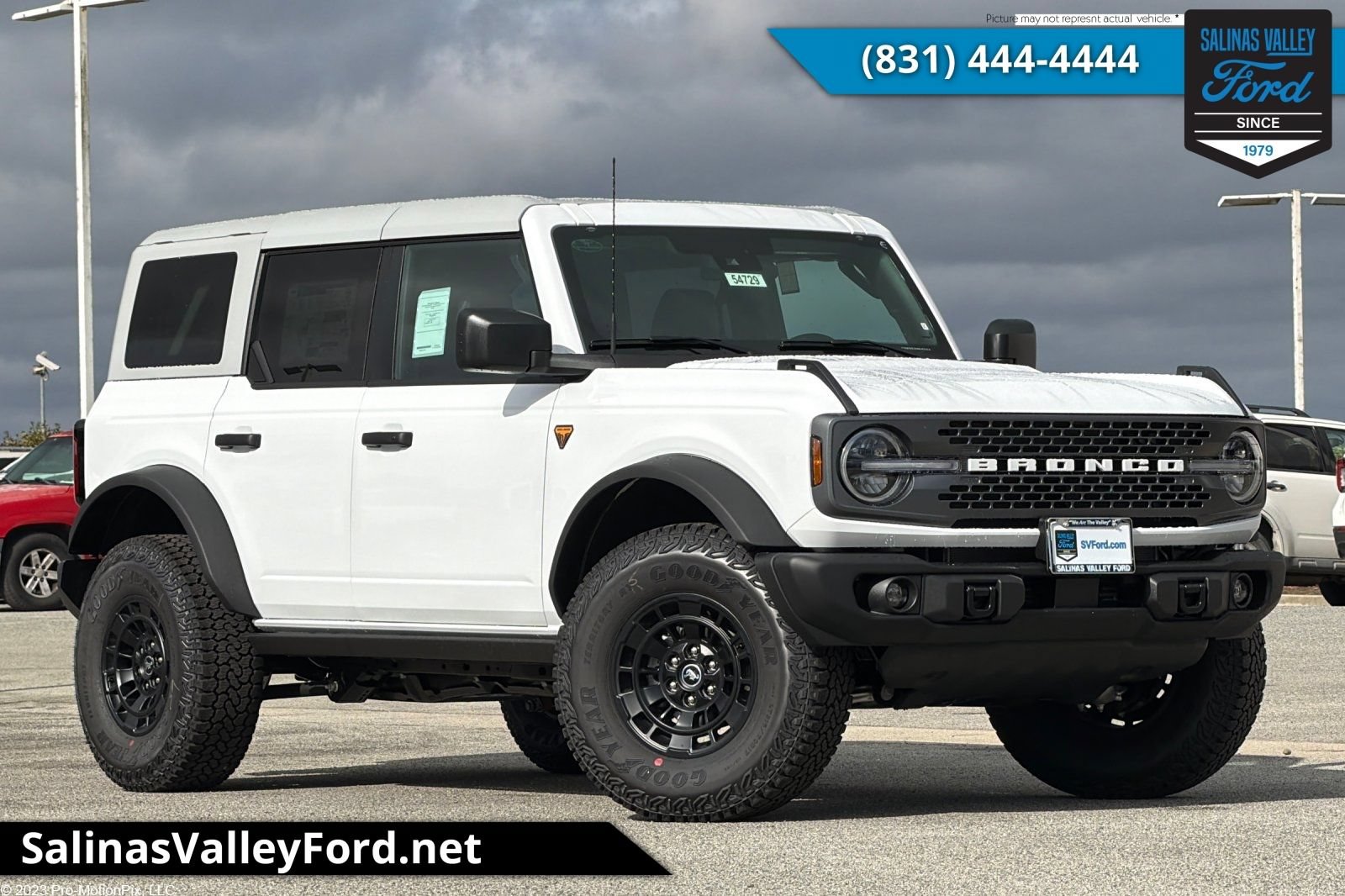 New 2026 Ford Bronco Badlands w/ Sasquatch Package