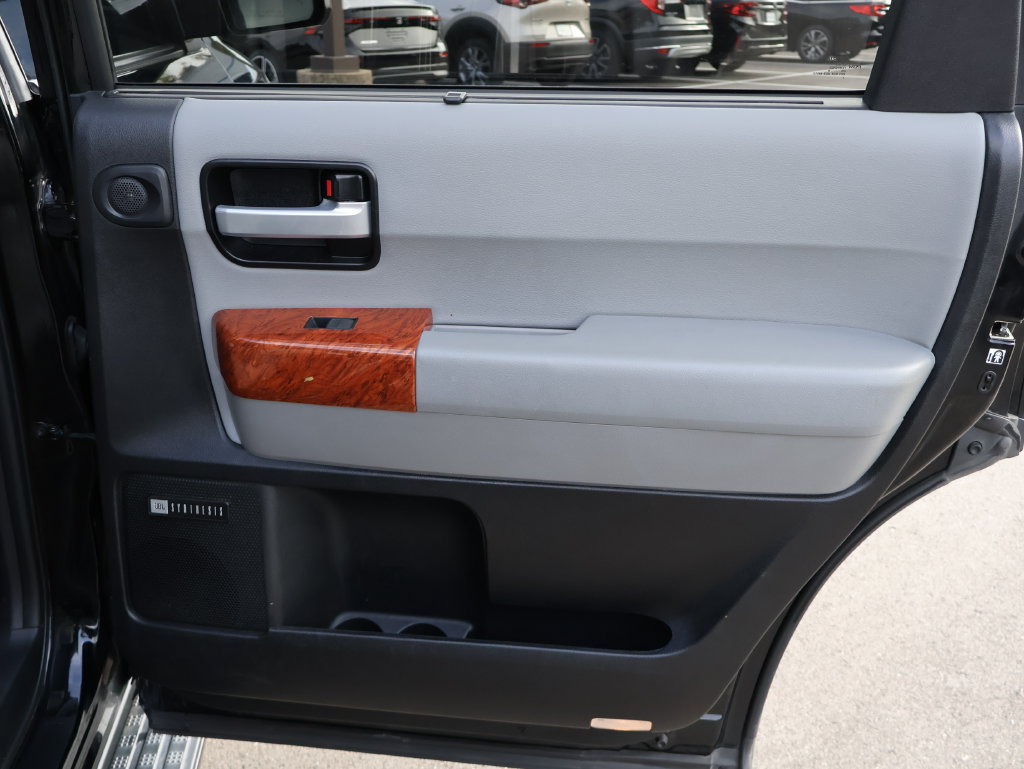 Used 2019 Toyota Sequoia Platinum AWD/4WD image 15