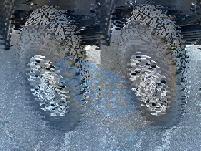 Certified 2023 Ford F350 Lariat w/ Chrome Package image 17