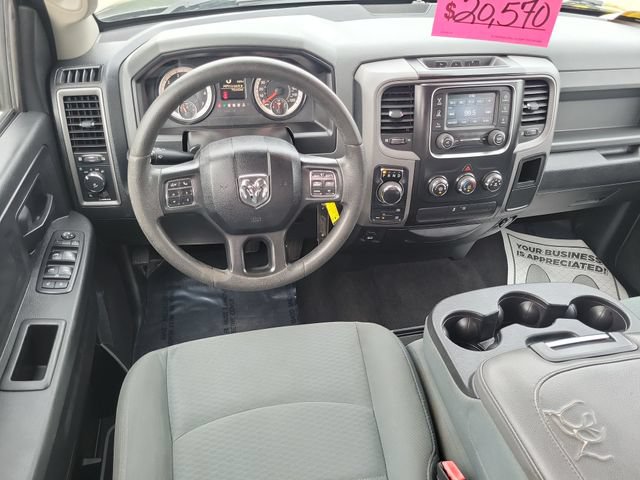 Used 2017 RAM 1500 Express w/ Black Ram 1500 Express Group AWD/4WD image 21