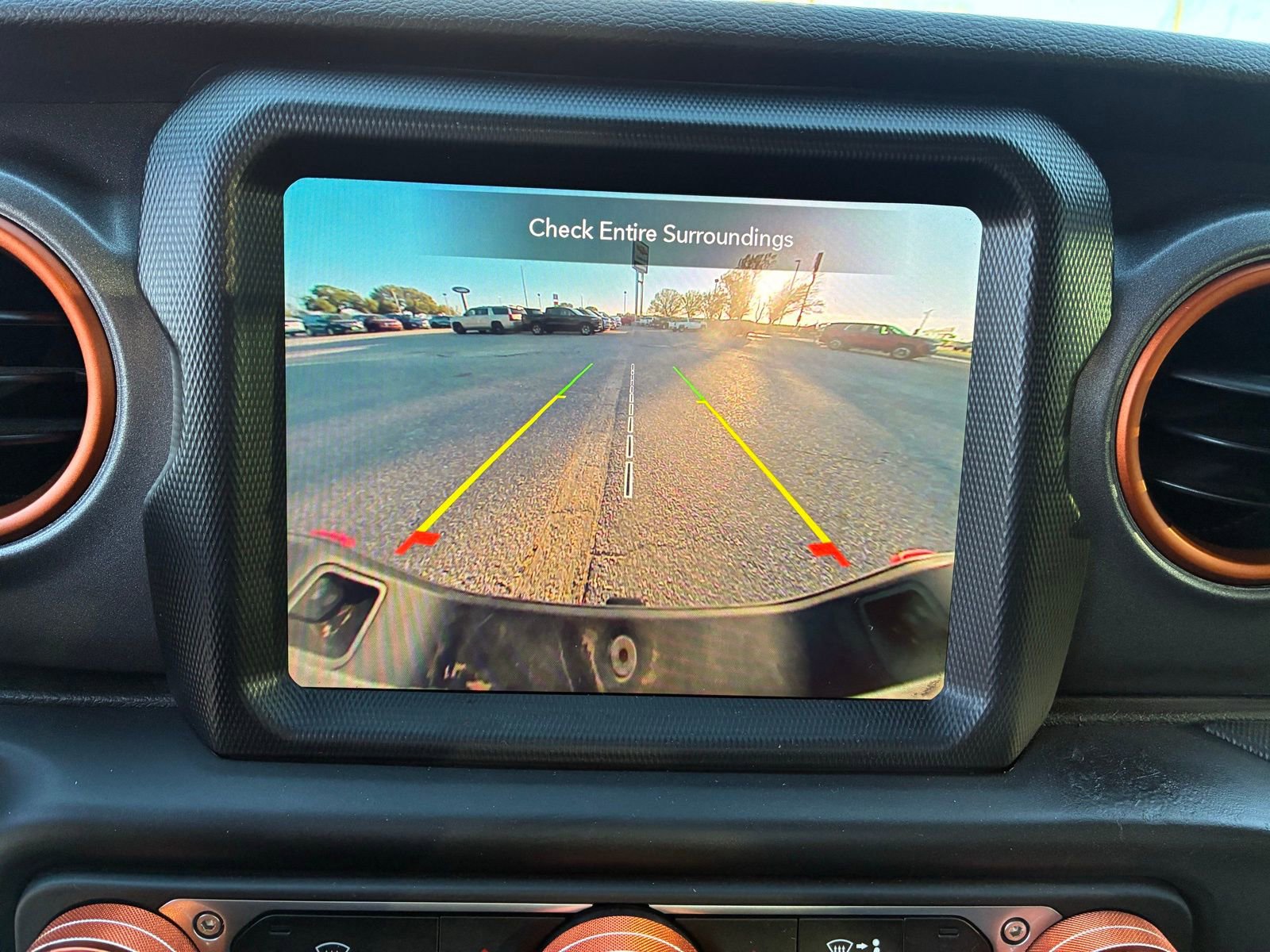 Used 2023 Jeep Gladiator Mojave image 11