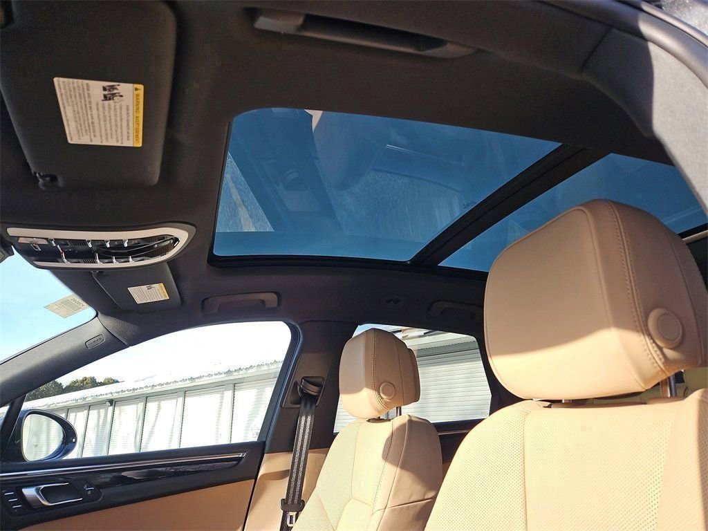 New 2026 Porsche Macan image 12