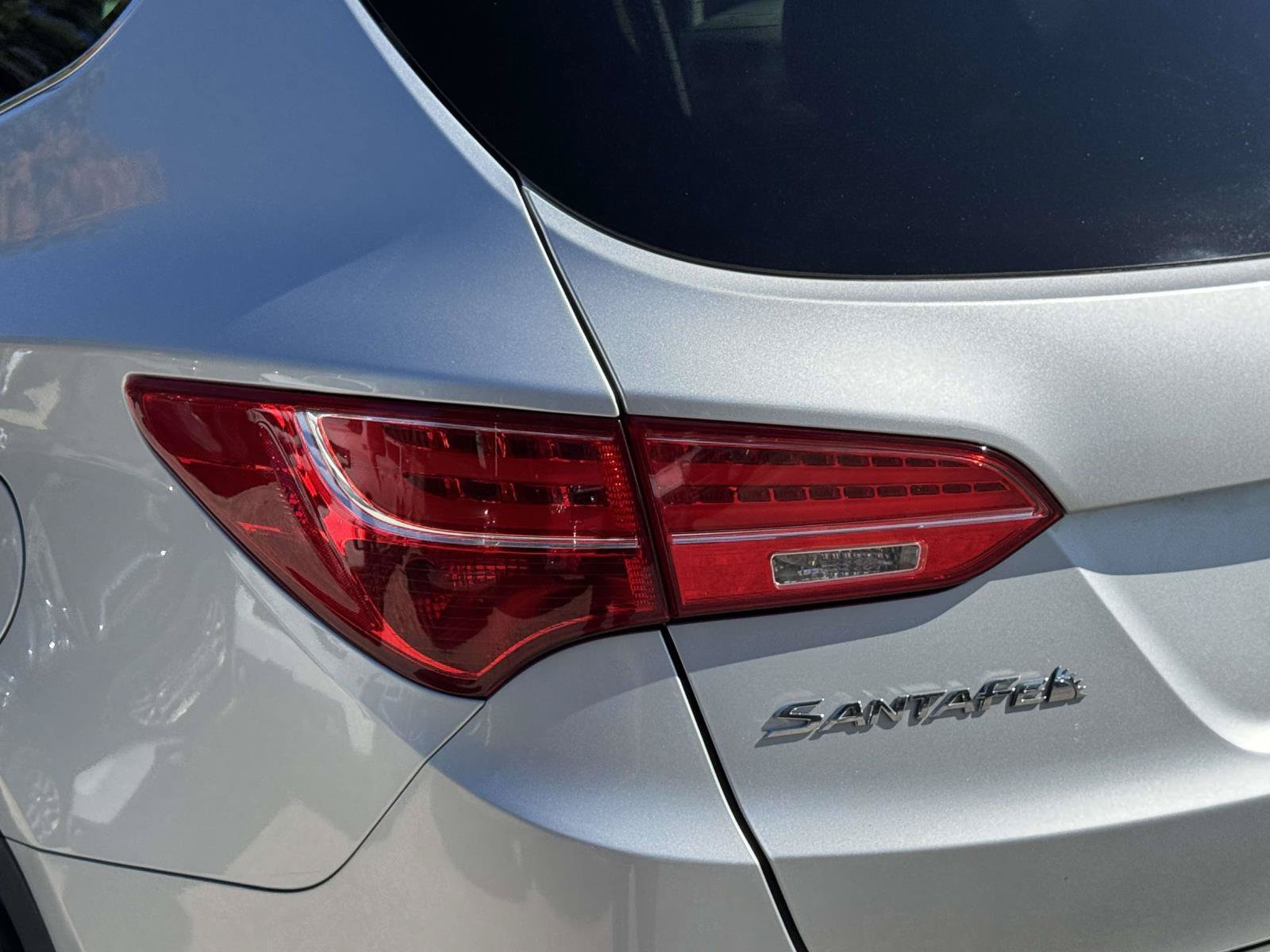 Used 2016 Hyundai Santa Fe Sport 2.0T w/ Option Group 05 AWD/4WD image 8