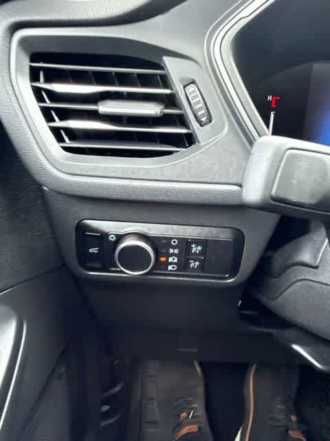 Used 2023 Ford Escape Active AWD/4WD image 17