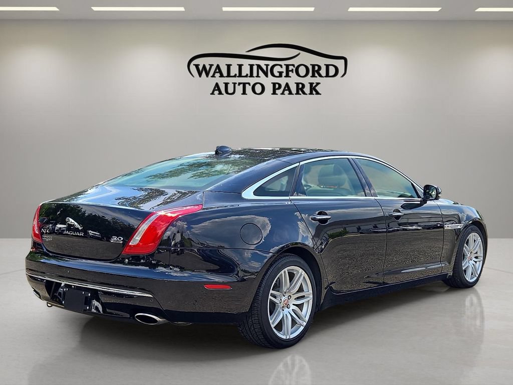 Used 2017 Jaguar XJ L Portfolio AWD/4WD image 5