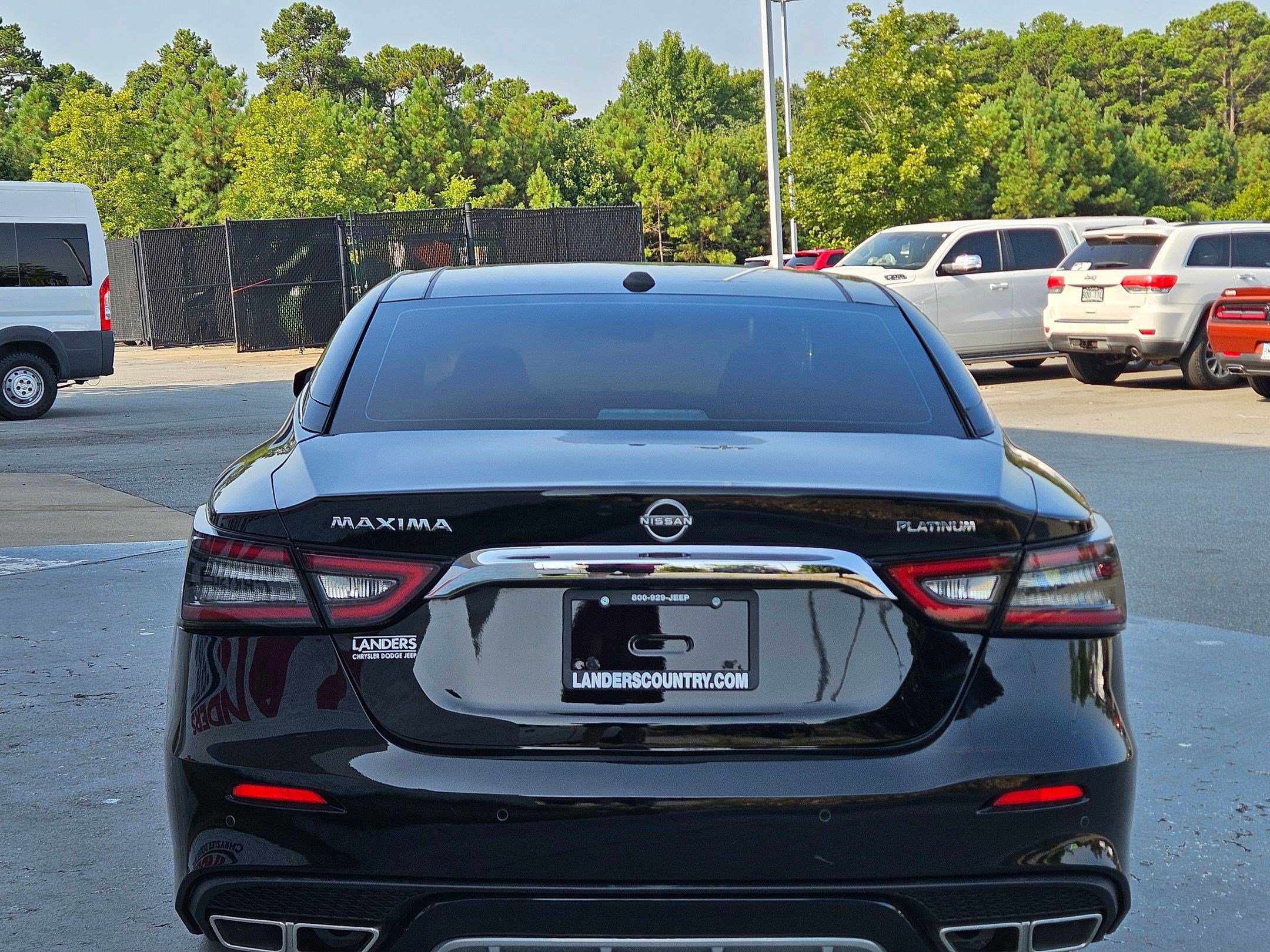 Used 2023 Nissan Maxima Platinum w/ Sport Mat Group FWD image 6