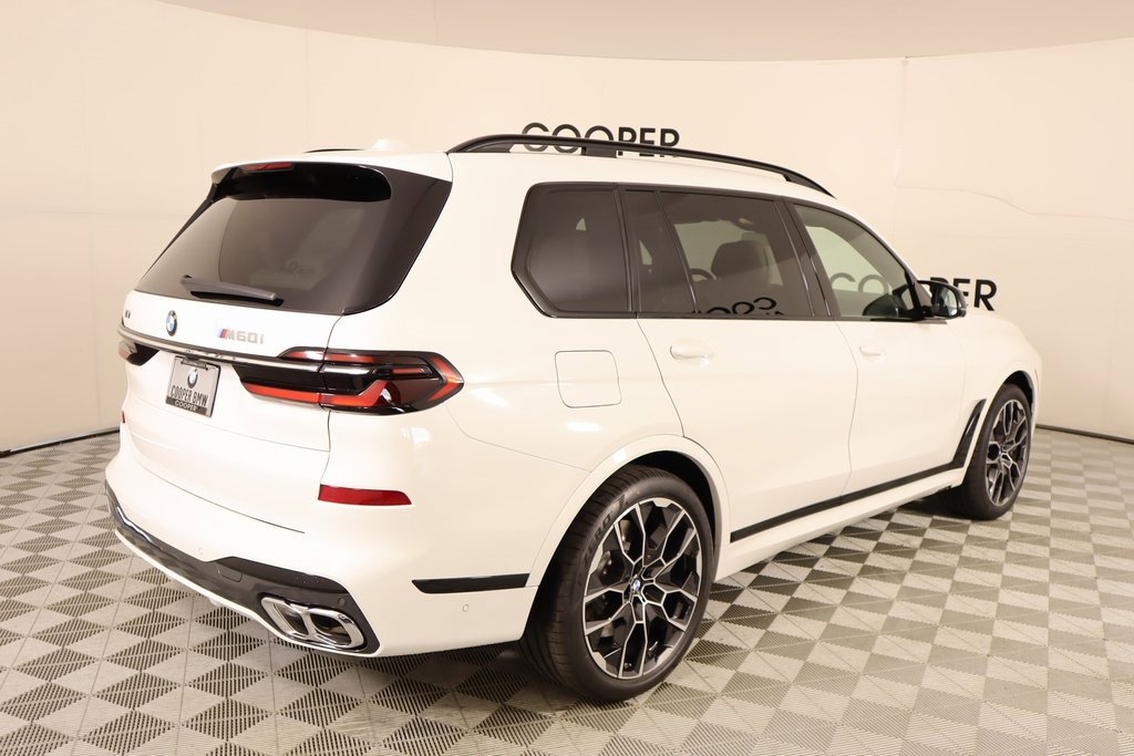 New 2026 BMW X7 M60i w/ Climate Comfort Package image 23