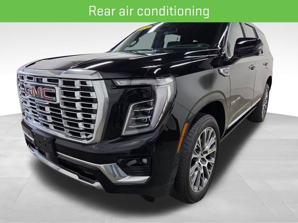 Used 2026 GMC Yukon Denali w/ Sun & Power Step Package AWD/4WD image 9