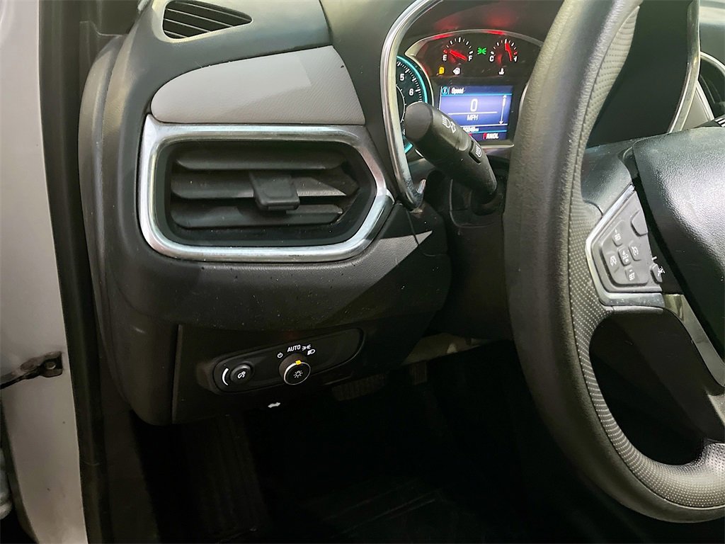 Used 2022 Chevrolet Equinox LS w/ LS Convenience Package image 10