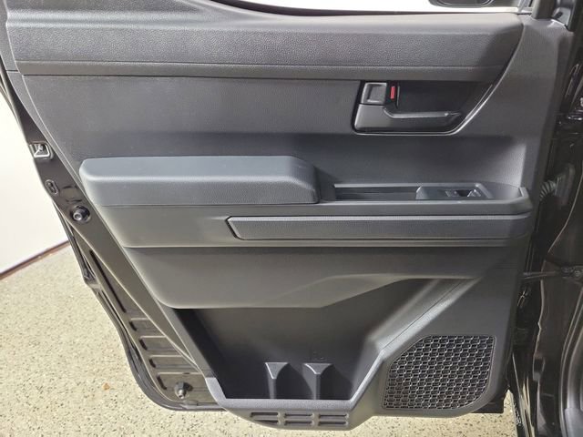 Used 2025 Toyota Tacoma SR AWD/4WD image 14