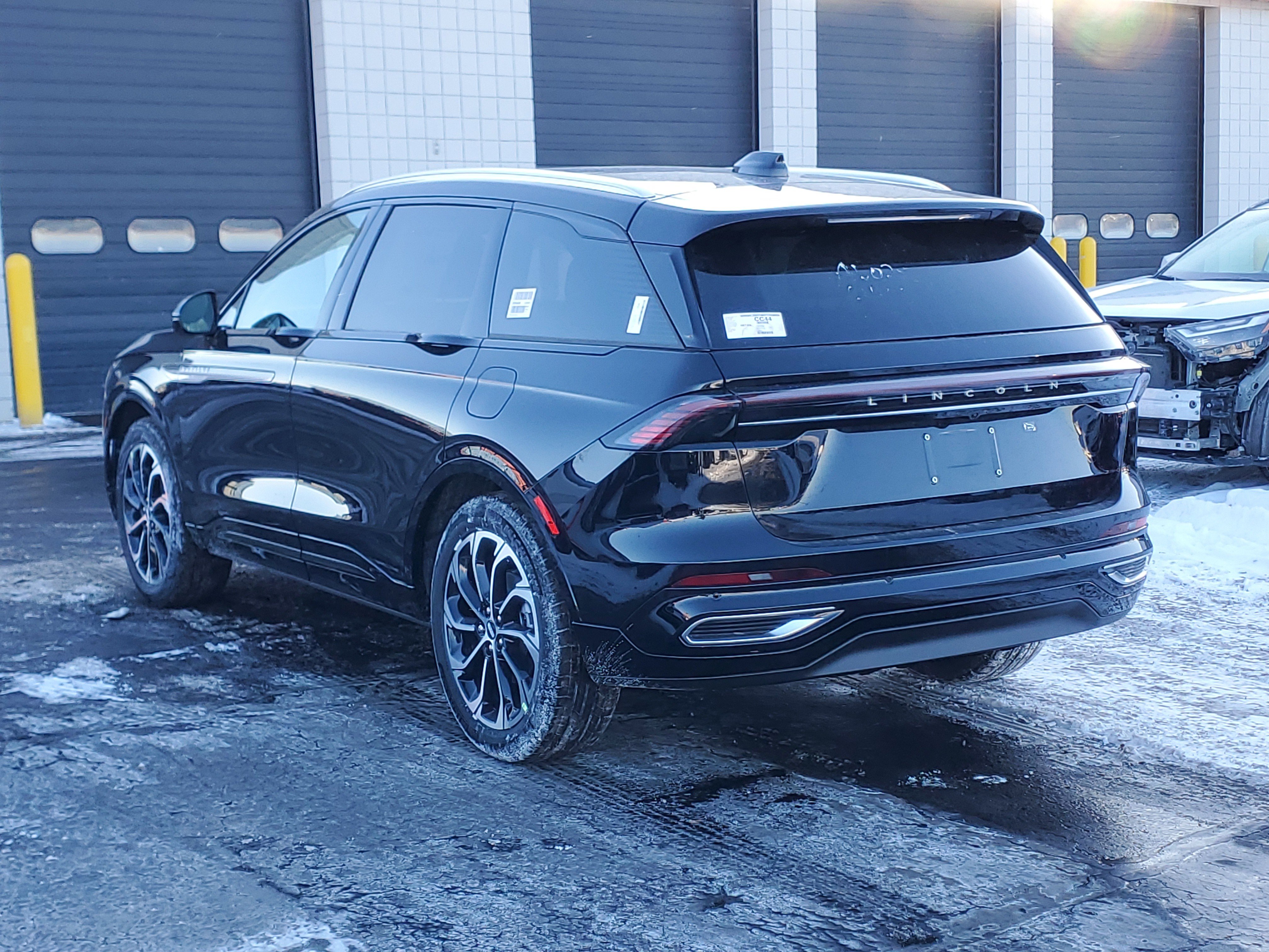 New 2026 Lincoln Nautilus Reserve image 3