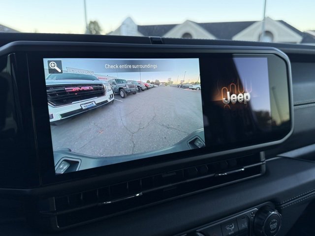 New 2025 Jeep Gladiator Sport image 19