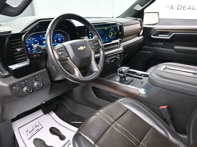 Used 2022 Chevrolet Silverado 1500 High Country w/ High Country Premium Package image 18