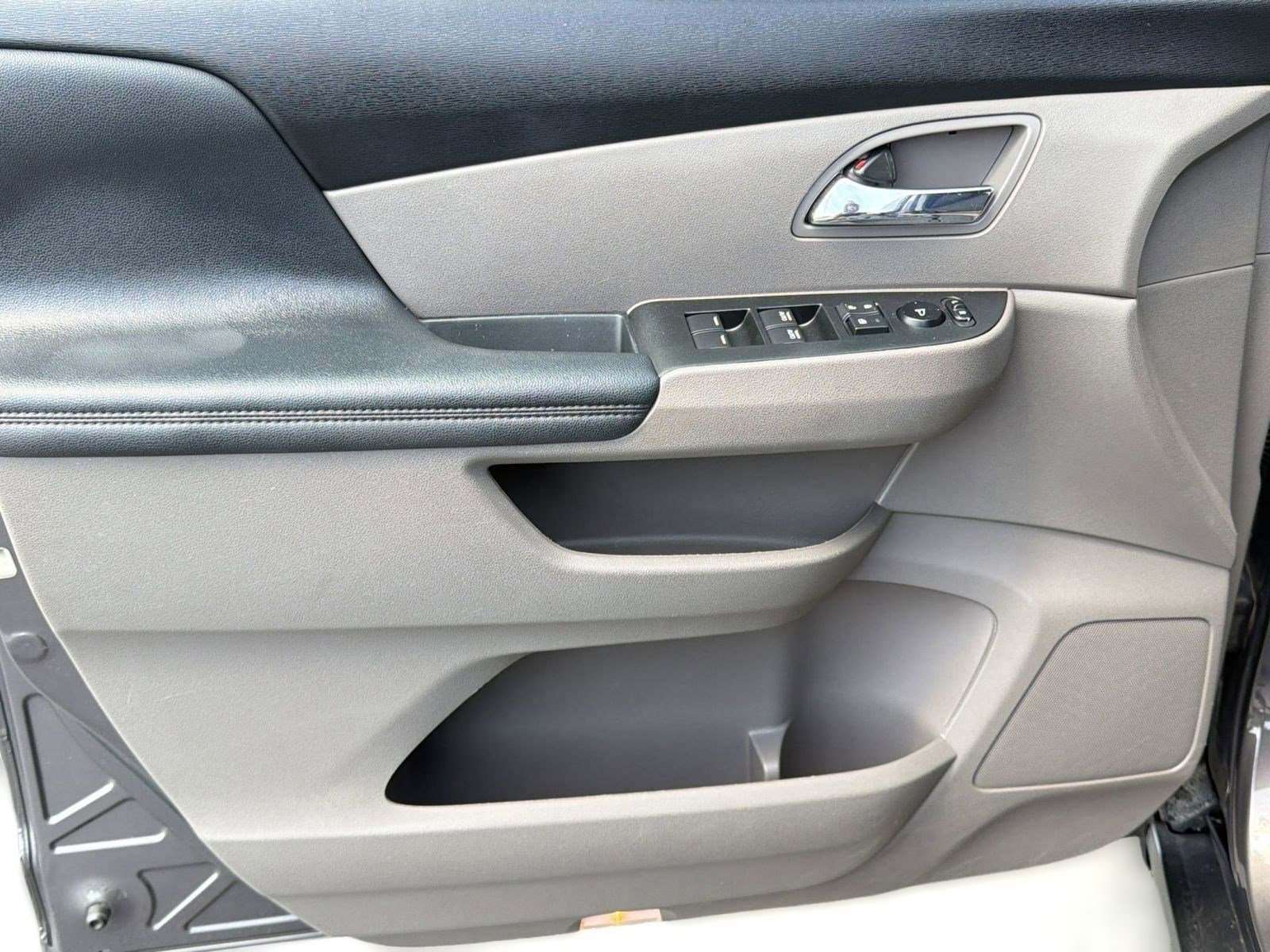 Used 2015 Honda Odyssey EX-L image 13