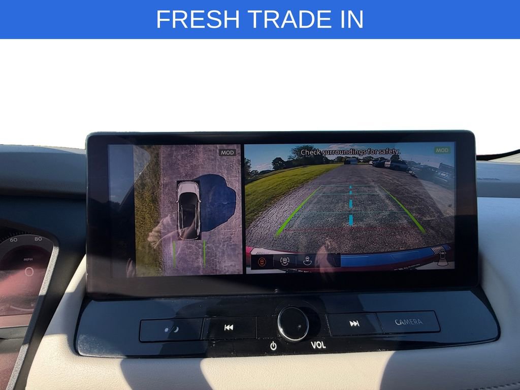 Used 2025 Nissan Rogue SL AWD/4WD image 19