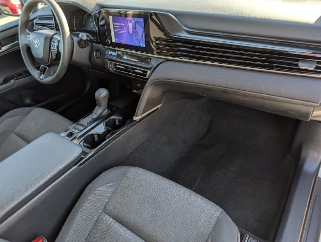 Used 2025 Toyota Camry LE FWD image 32