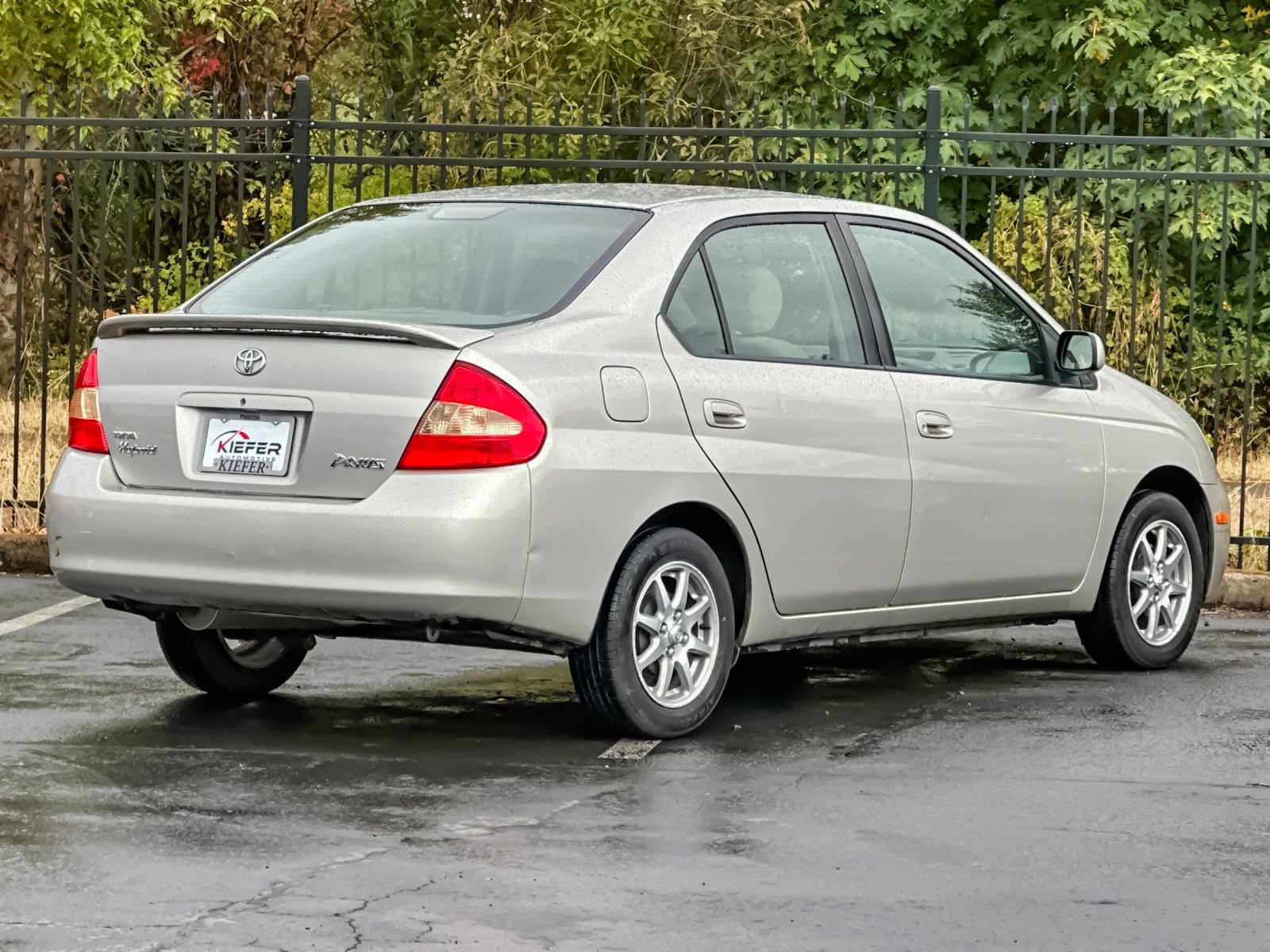 Used 2002 Toyota Prius FWD image 4