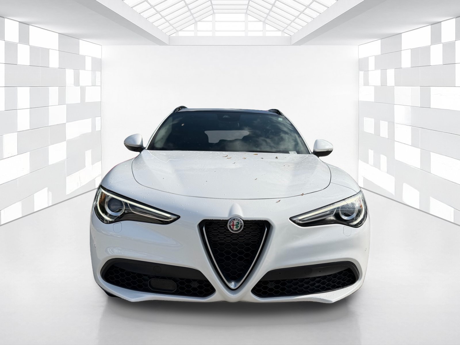 Used 2022 Alfa Romeo Stelvio Ti w/ Active Assist Plus Package AWD/4WD image 2
