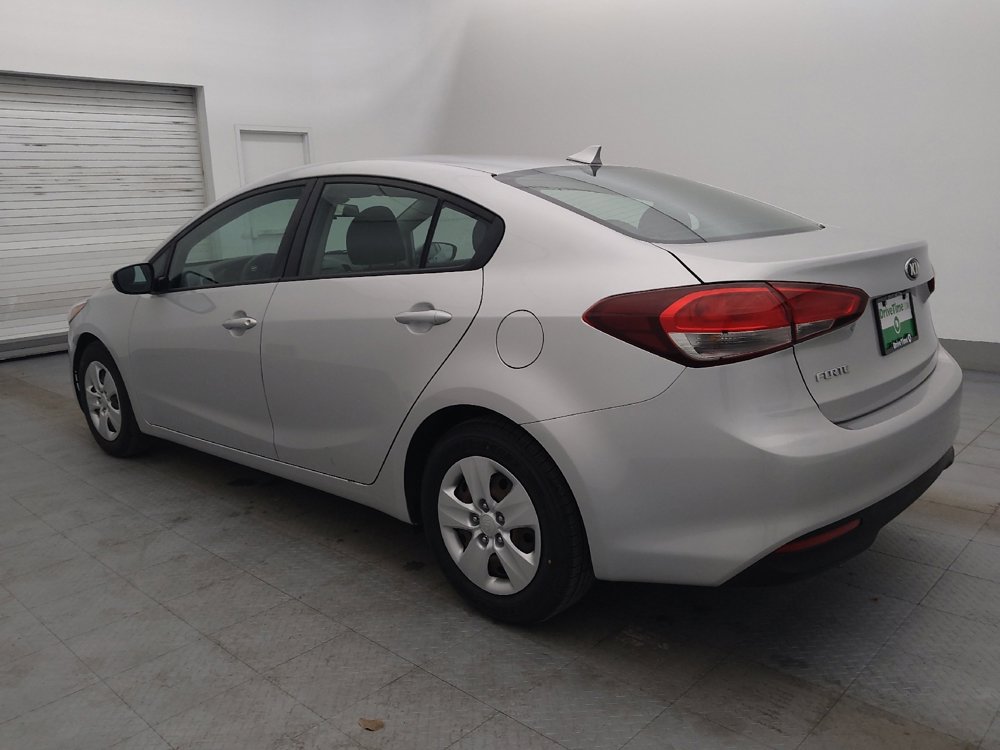 Used 2017 Kia Forte LX w/ LX Popular Package image 3