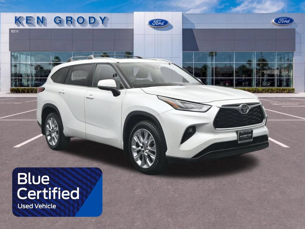 Used 2022 Toyota Highlander Limited FWD 360° Tour