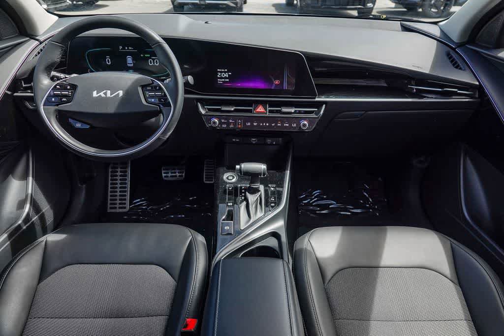 Certified 2023 Kia Niro EX Touring FWD image 11