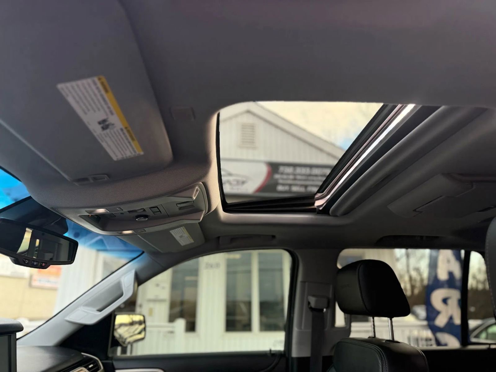 Used 2019 GMC Yukon Denali w/ Denali Ultimate Package image 33