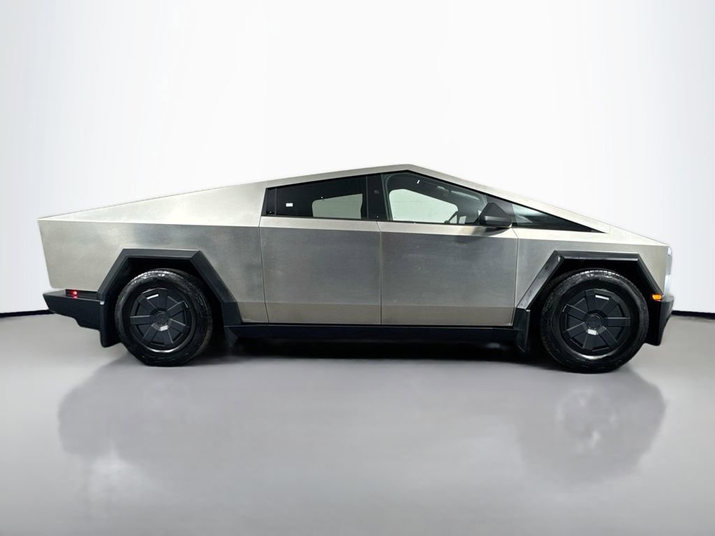 Used 2024 Tesla Cybertruck AWD Crew Cab image 4