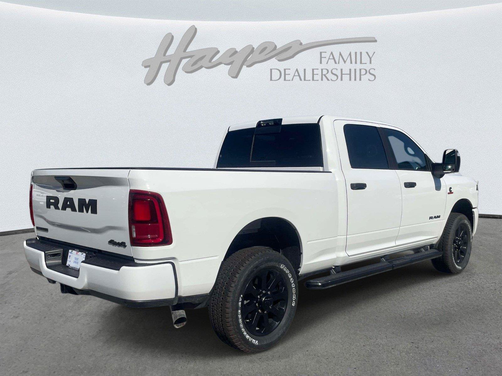 New 2026 RAM 2500 Big Horn AWD/4WD image 4