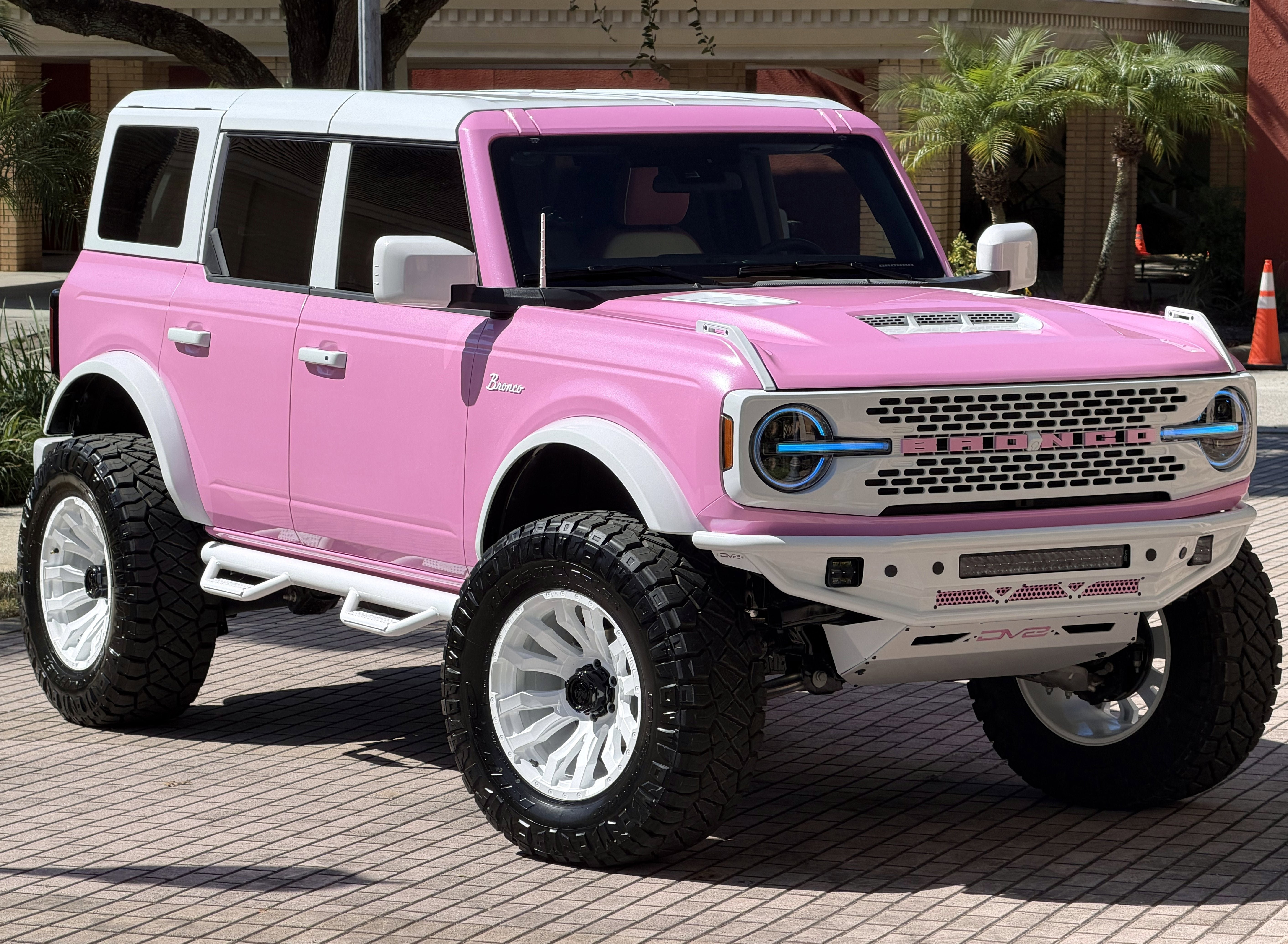 Used 2025 Ford Bronco Outer Banks AWD/4WD image 29