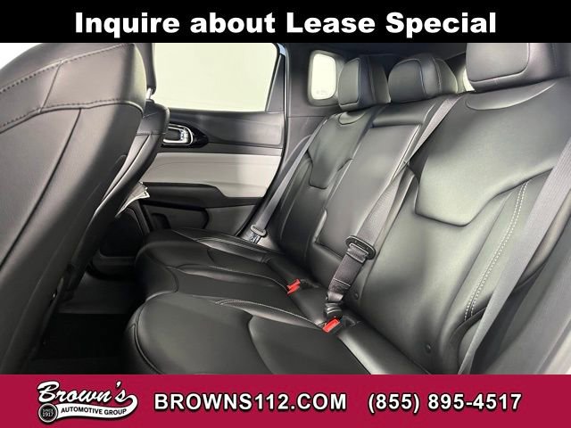 Used 2026 Jeep Compass Limited image 38