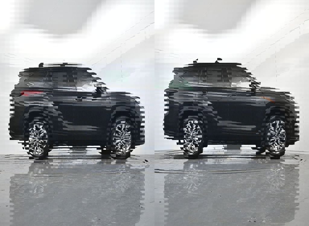 New 2026 Toyota Highlander Platinum image 61