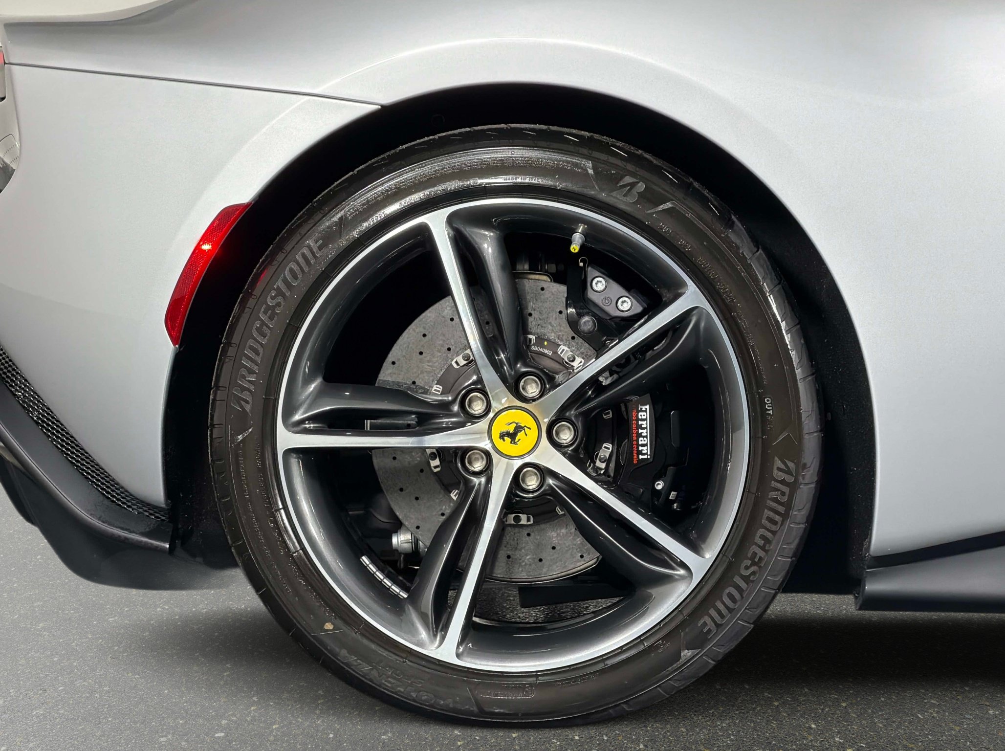 Used 2025 Ferrari 296 GTS RWD image 4