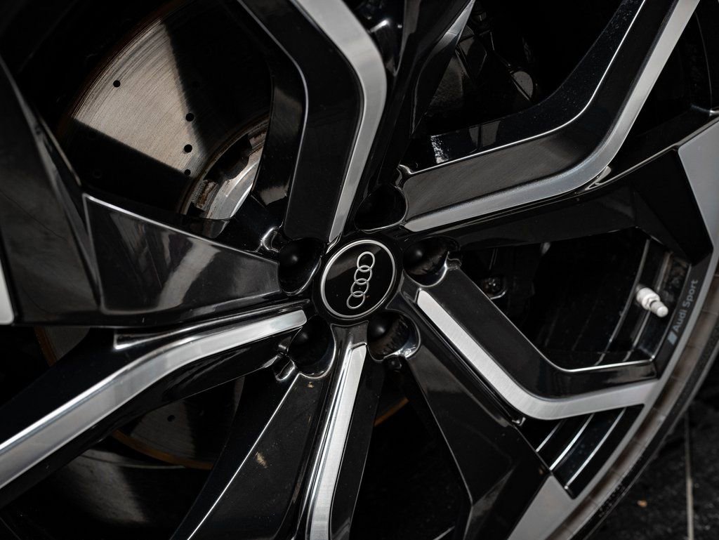 Certified 2024 Audi RS Q8 image 8