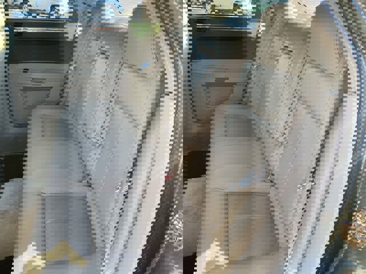 Used 2005 Chrysler 300 Touring image 18