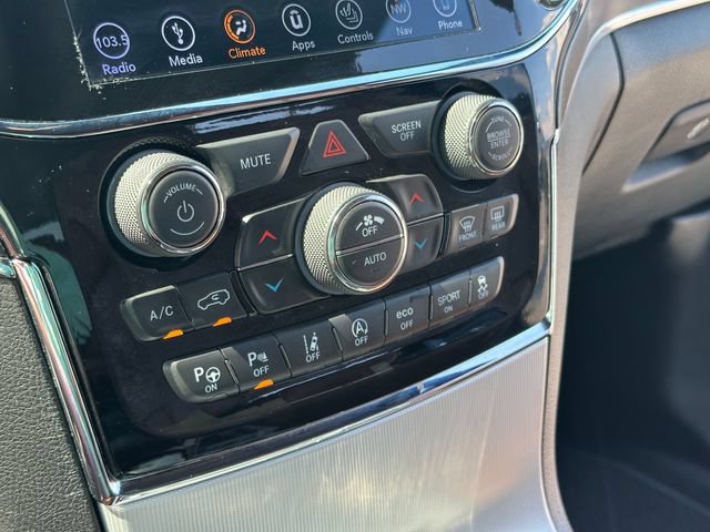 Used 2019 Jeep Grand Cherokee Summit AWD/4WD image 35