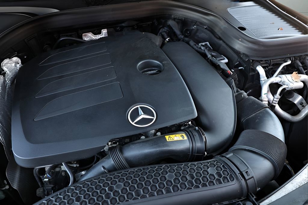 Used 2022 Mercedes-Benz GLC 300 4MATIC Coupe image 73