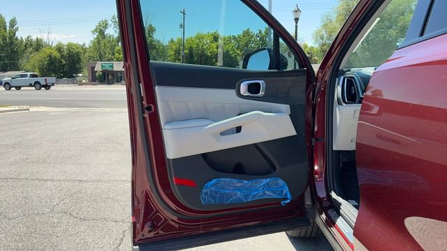 New 2025 Kia Sorento SX AWD/4WD image 2