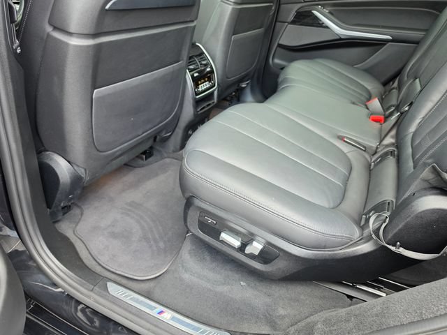 Used 2021 BMW X7 M50i AWD/4WD image 31