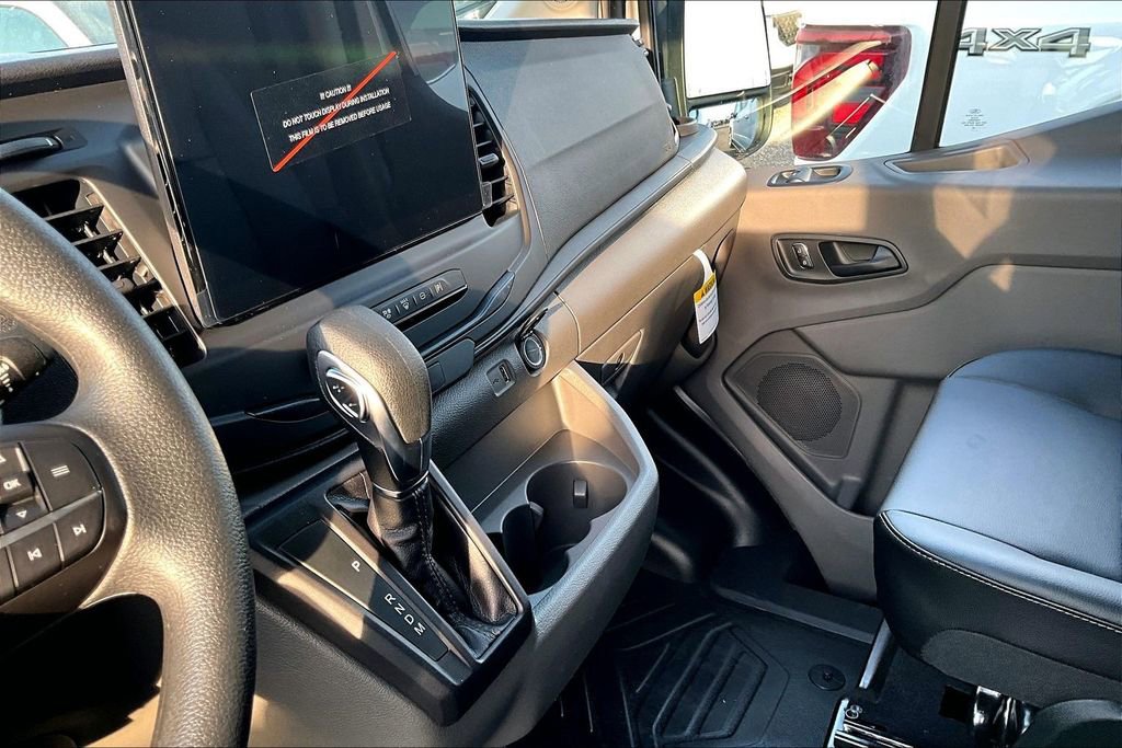 New 2026 Ford Transit 250 148 Medium Roof RWD image 8