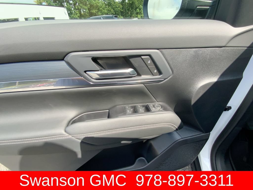 New 2027 GMC Terrain Elevation w/ LPO, Floor Liner Package AWD/4WD image 21
