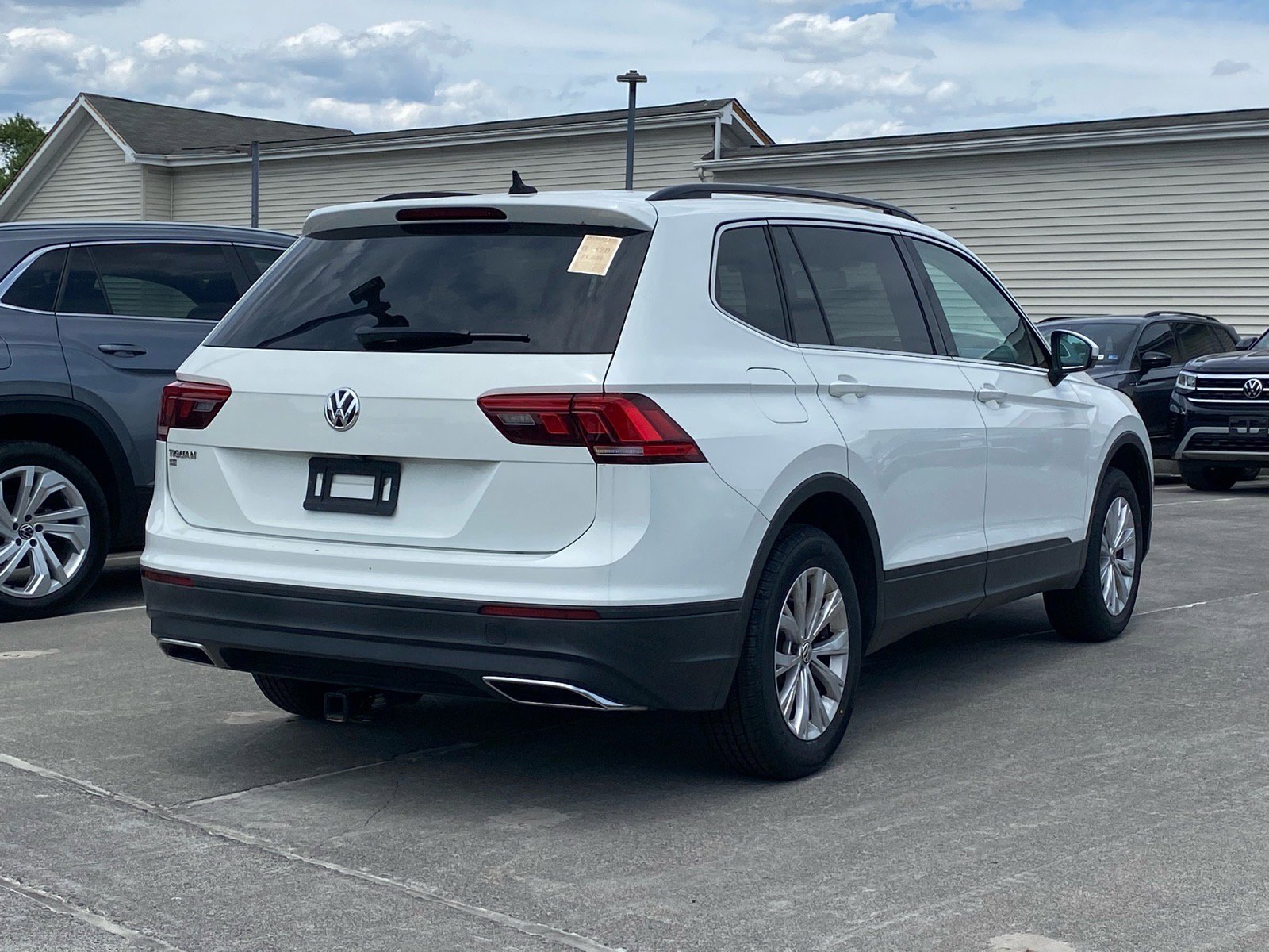 Used 2019 Volkswagen Tiguan SE AWD/4WD image 3