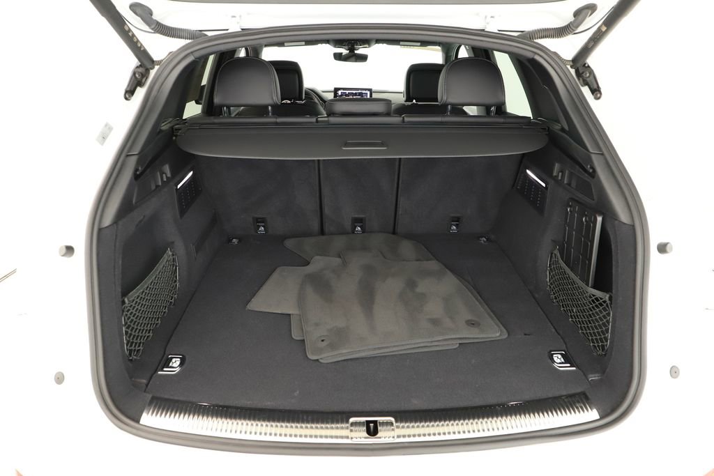 Certified 2025 Audi Q5 e Premium Plus w/ Premium Plus Package image 29